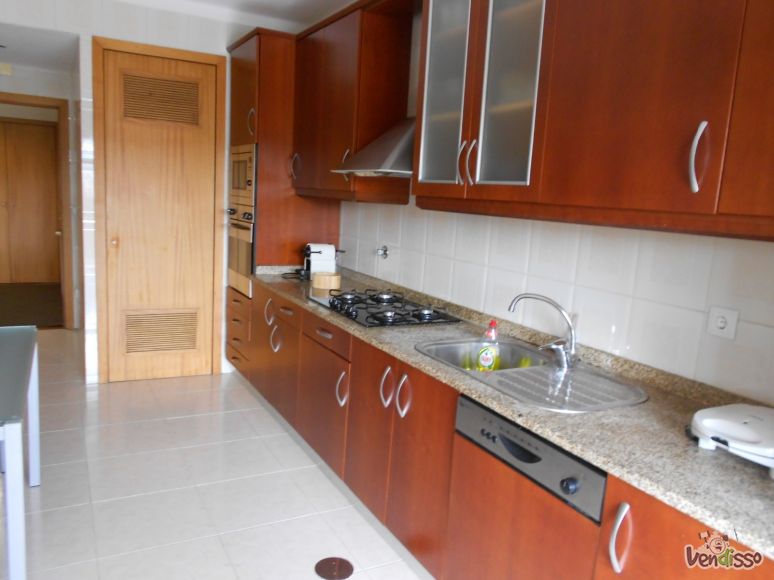 T2 Renovado em Av. de Sao Gonçalo, Guimaraes 004