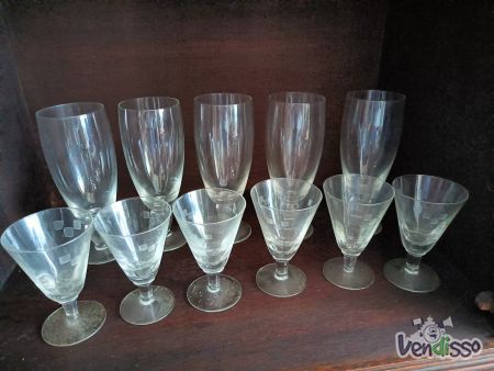 Onze copos de vidro
