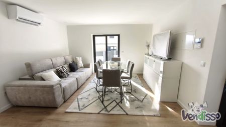 Apartamento moderno com vistas deslumbrantes em Travassos 