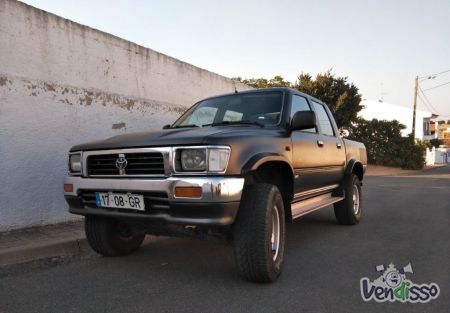 : Toyota Hilux 4x4 