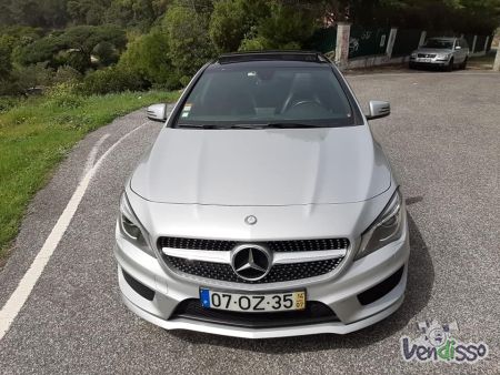 1 Mercedes CLA 180 com kit AMG